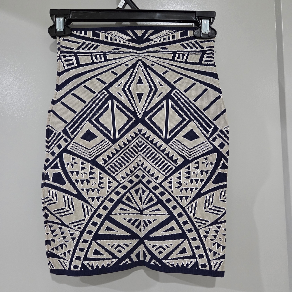 BCBGMaxAzria Fitted Geometric Pencil Skirt / Size XS